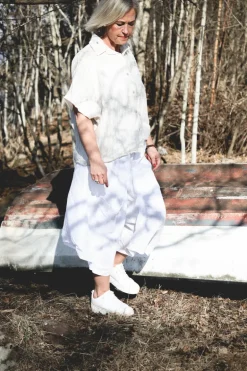 Attitude Baggy Yoga Skirt Pants, White