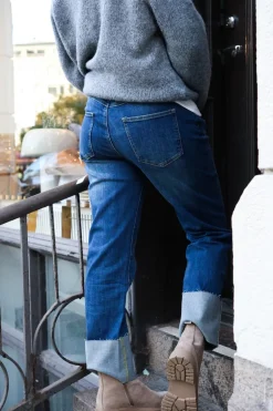 7311 Jeans, Denim