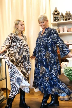 The Walk on Dress, Blue